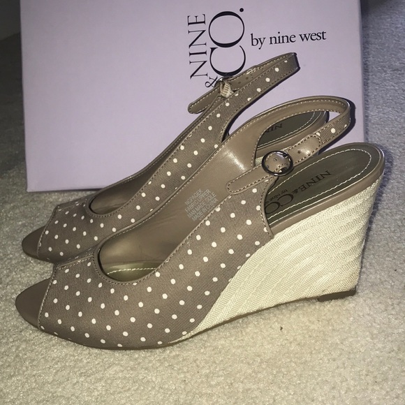 Nine West Polka Dot Wedge Heels - Picture 3 of 3